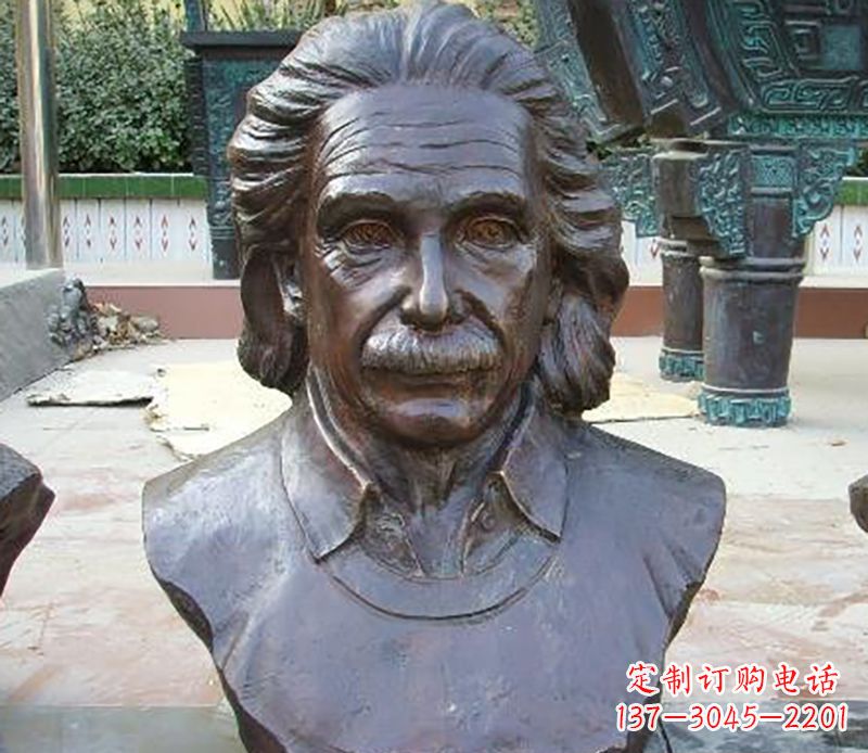 聊城爱因斯坦铜像永恒的科学精神