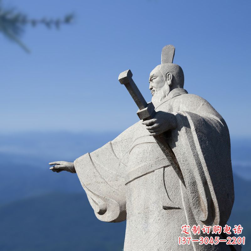 聊城秦始皇石雕像展现绝代霸气