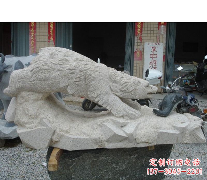 聊城北极熊精灵精致细腻的雕塑装饰