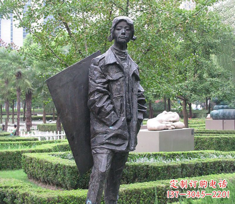 聊城少女的坚强与美丽——铜雕少女公园人物