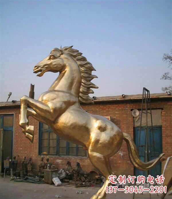 聊城奔马精致瓷器