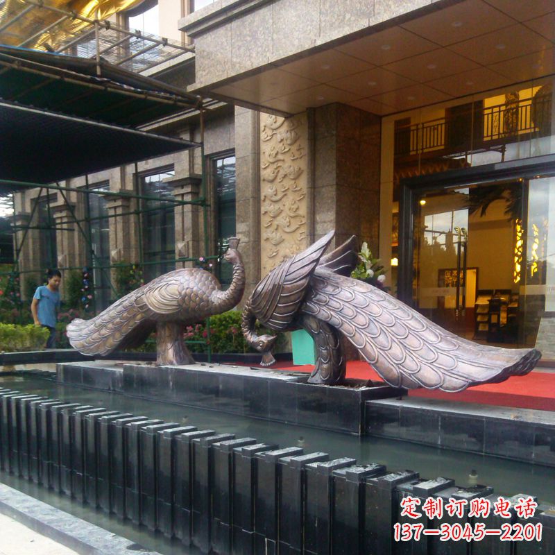 聊城精美孔雀铜雕