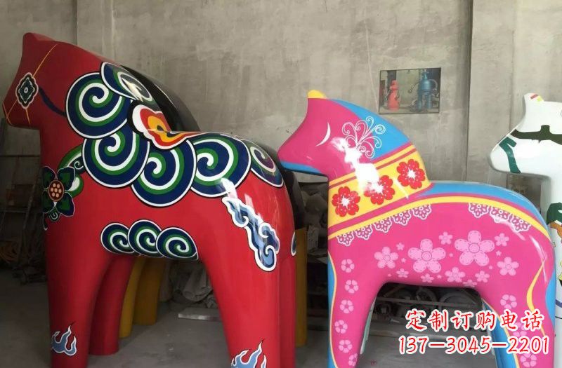 聊城新颖独角兽彩绘玻璃钢装饰品