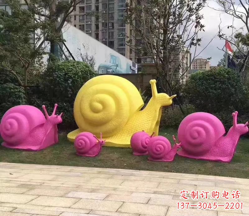 聊城玻璃钢彩绘蜗牛雕塑