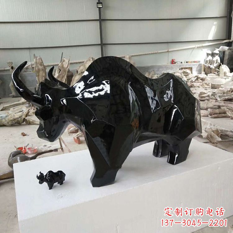 聊城玻璃钢动物雕塑——展现自然之美