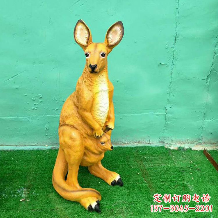 聊城玻璃钢袋鼠雕塑