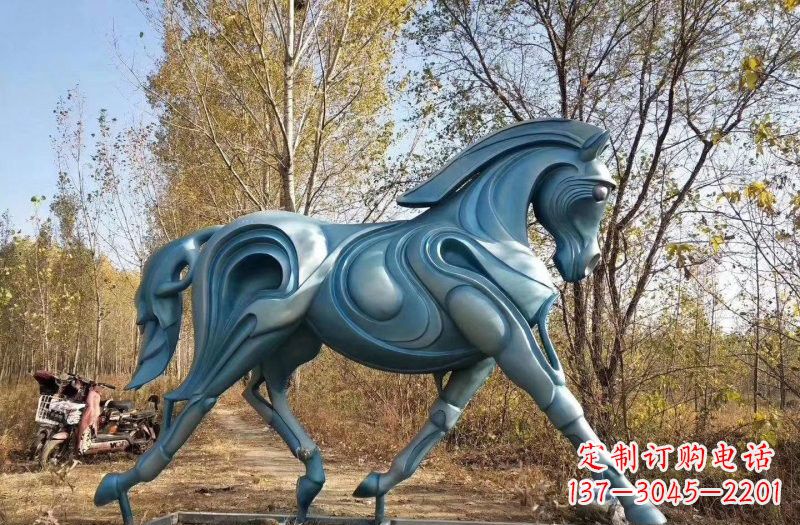 聊城玻璃钢雕刻的奔马