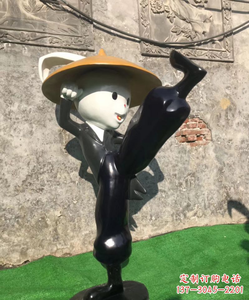 聊城玻璃钢兔子雕塑精美绝伦