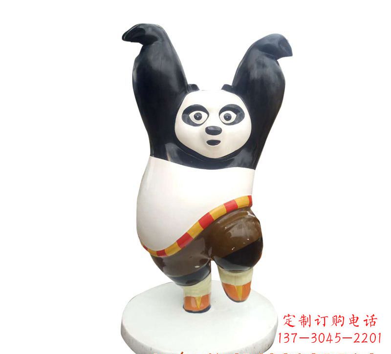 聊城玻璃钢功夫熊猫雕塑