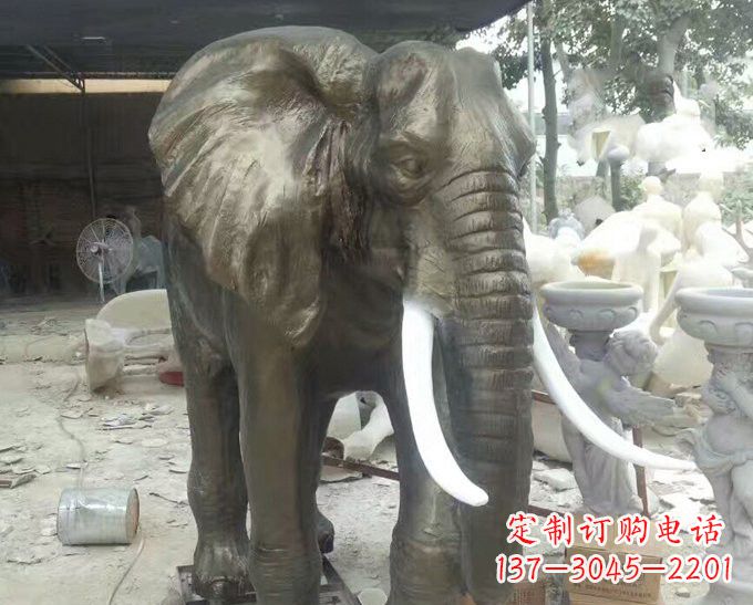 聊城玻璃钢大象雕塑——一座非凡的雕塑