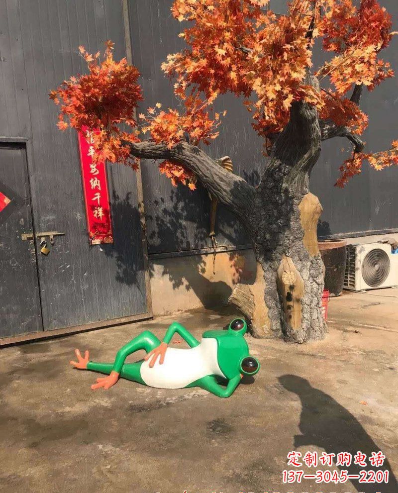 聊城精美玻璃钢青蛙雕塑