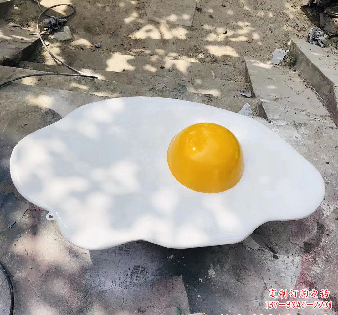 聊城玻璃钢鸡蛋雕塑——精美绝伦