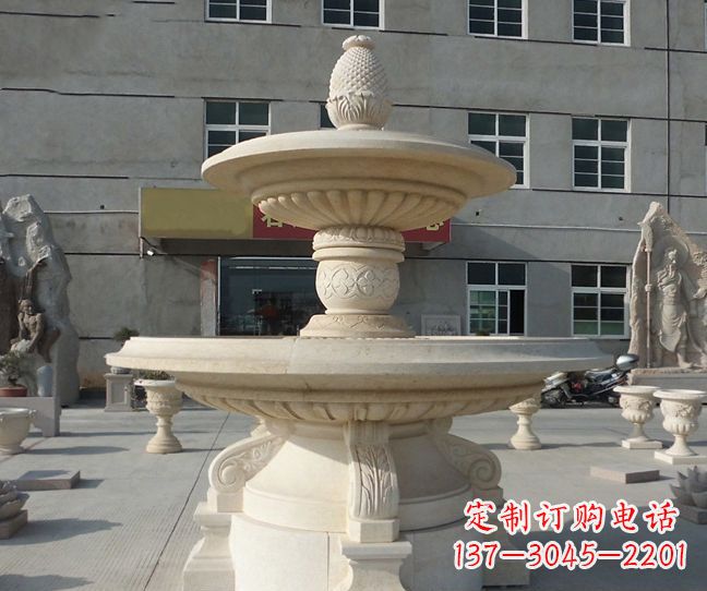 聊城菠萝雕塑点缀小区景观的精美艺术品