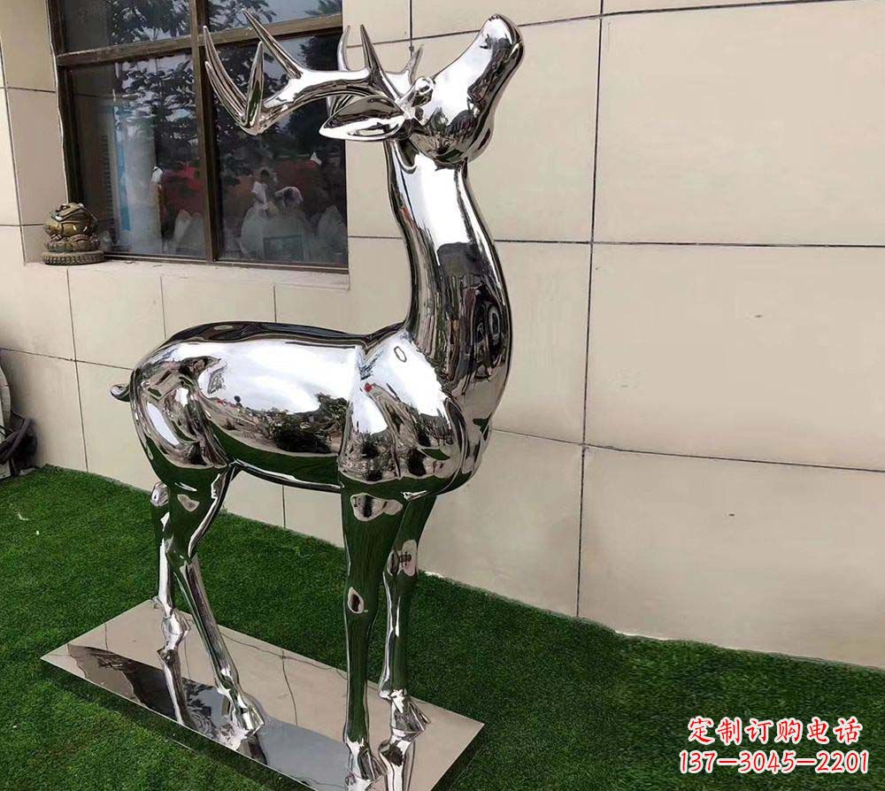 聊城不锈钢别墅镜面小鹿雕塑