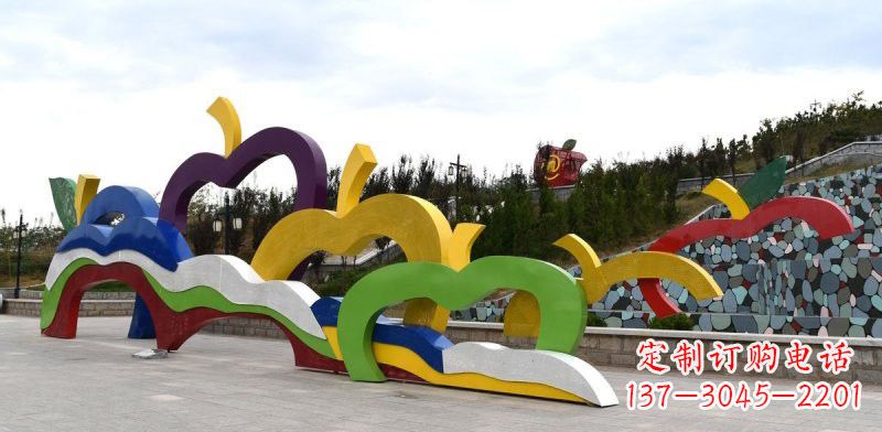 聊城不锈钢彩色苹果雕塑