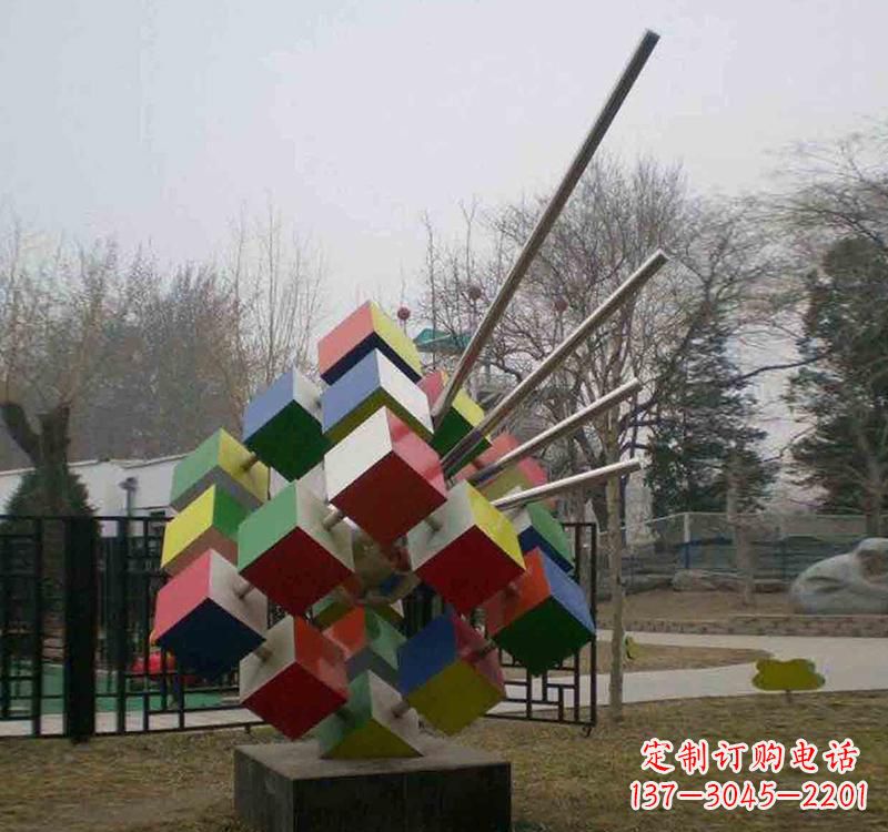 聊城不锈钢彩色魔方雕塑艺术与智慧的结合