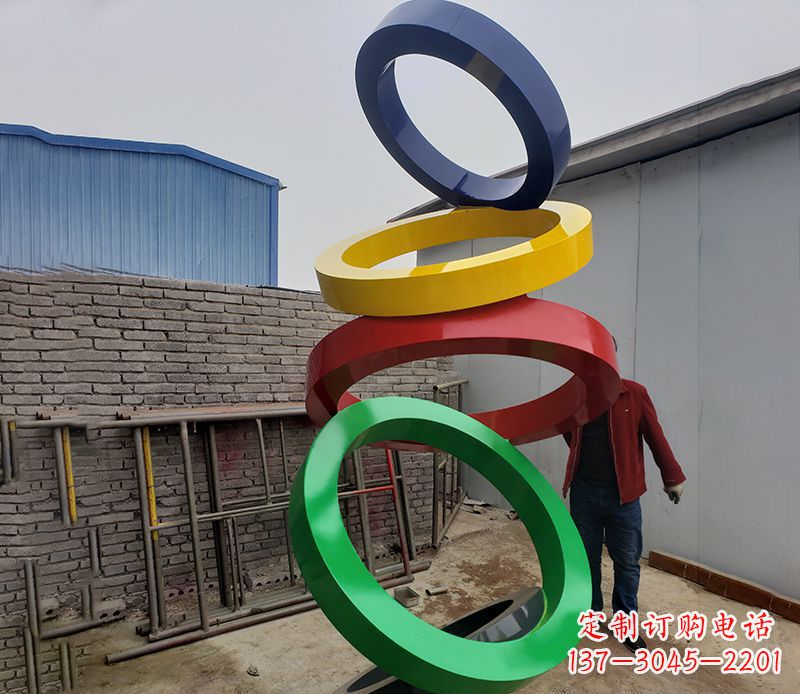 聊城璀璨缤纷的不锈钢圆环雕塑