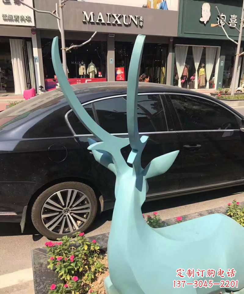 聊城不锈钢城市小鹿雕塑精心雕刻的艺术精品