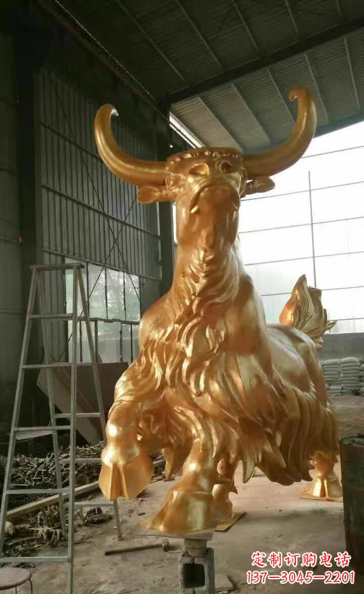 聊城不锈钢城市的钛金牦牛雕塑