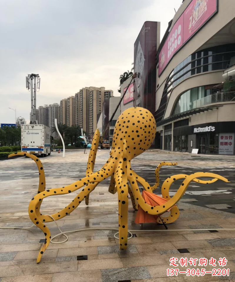 聊城不锈钢章鱼雕塑一座海洋之城的标志