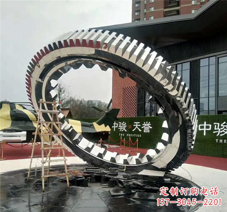 聊城不锈钢齿轮抽象雕塑