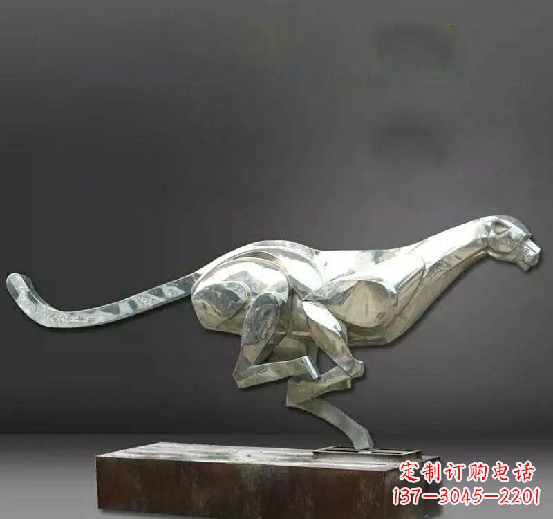 聊城不锈钢豹子雕塑一种精美的雕塑艺术