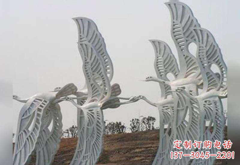 聊城仙鹤雕塑融入不锈钢的飞翔之美
