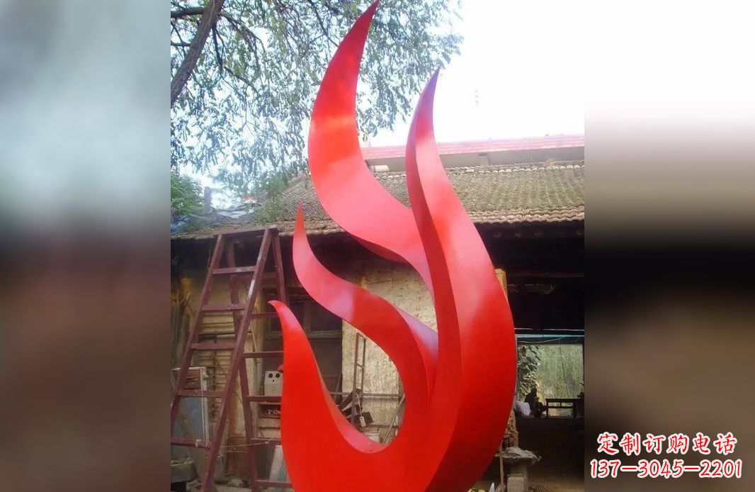 聊城凤凰展翅飞翔的不锈钢雕塑