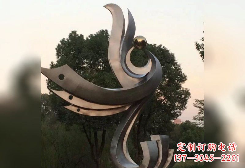 聊城不锈钢凤凰雕塑象征着活力与美丽