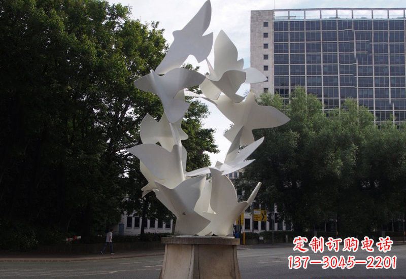 聊城美丽而宁静的不锈钢和平鸽雕塑