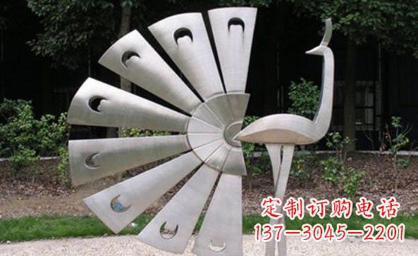 聊城不锈钢孔雀雕塑美丽而持久