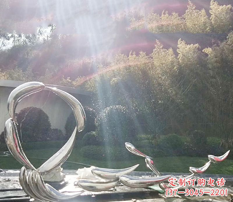 聊城不锈钢鲤鱼雕塑——寓意美好的象征