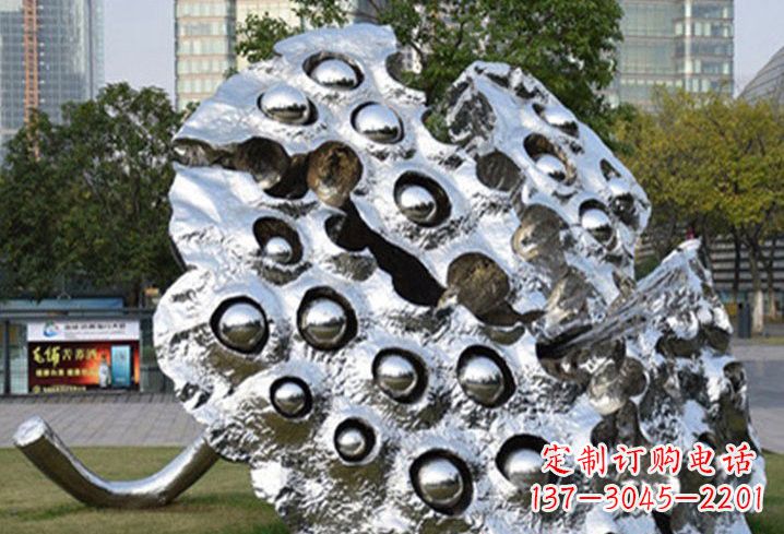 聊城不锈钢莲蓬雕塑以美观与耐久性著称