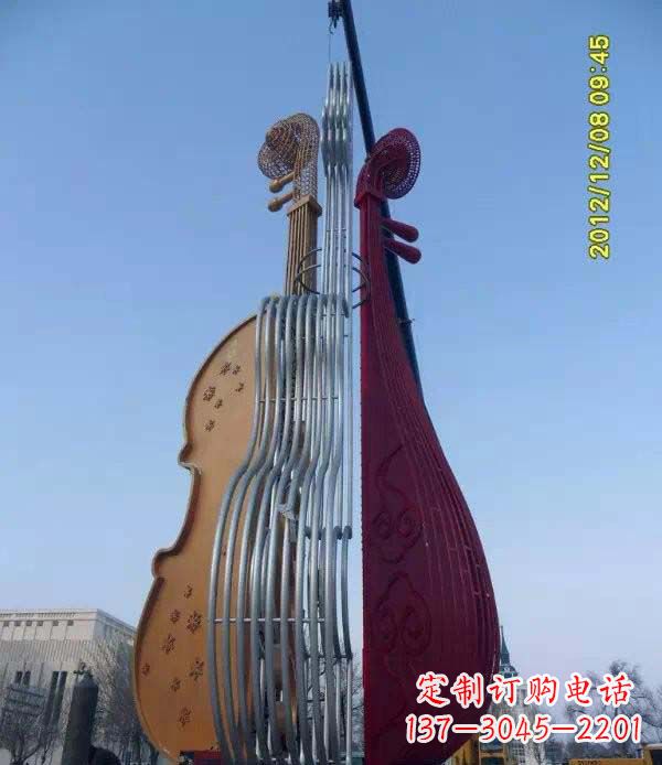 聊城不锈钢琵琶雕塑演奏着灵魂之音
