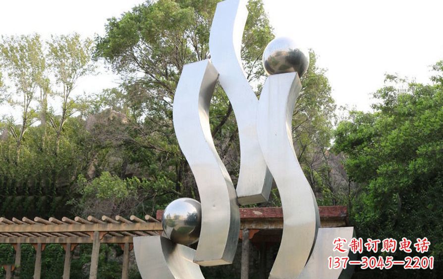 聊城不锈钢飘带雕塑美化小区景观