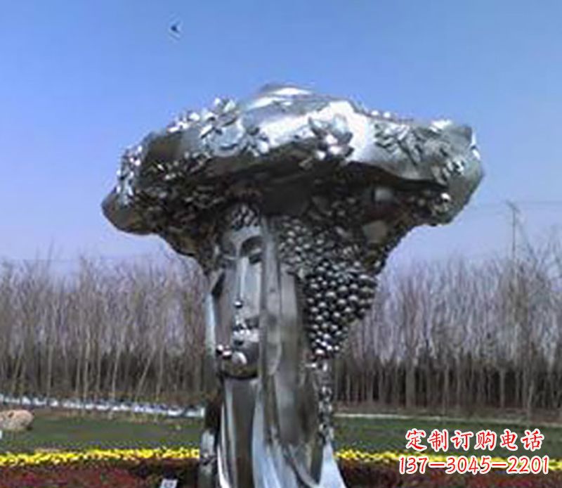 聊城不锈钢葡萄雕塑——点缀美丽景观