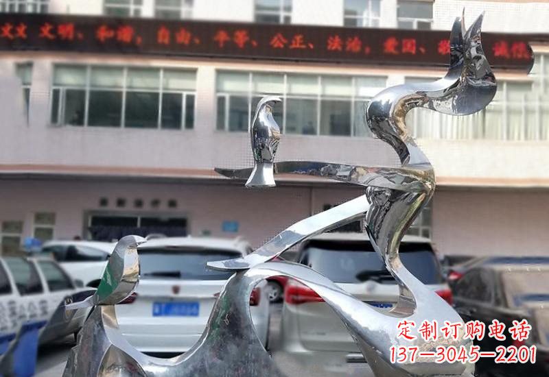 聊城表达和平的不锈钢鸽子雕塑