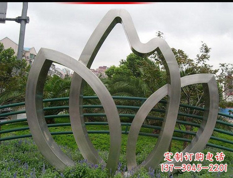 聊城不锈钢树叶雕塑美丽与力量的完美结合
