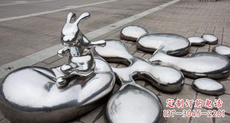 聊城不锈钢兔子雕塑——精美的水滴广场装饰