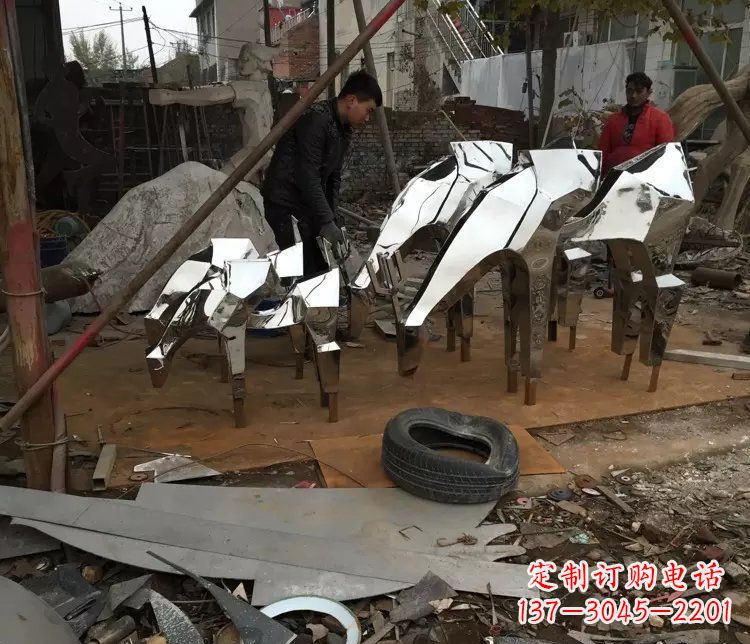 聊城不锈钢动物雕塑精美外形,经久耐用