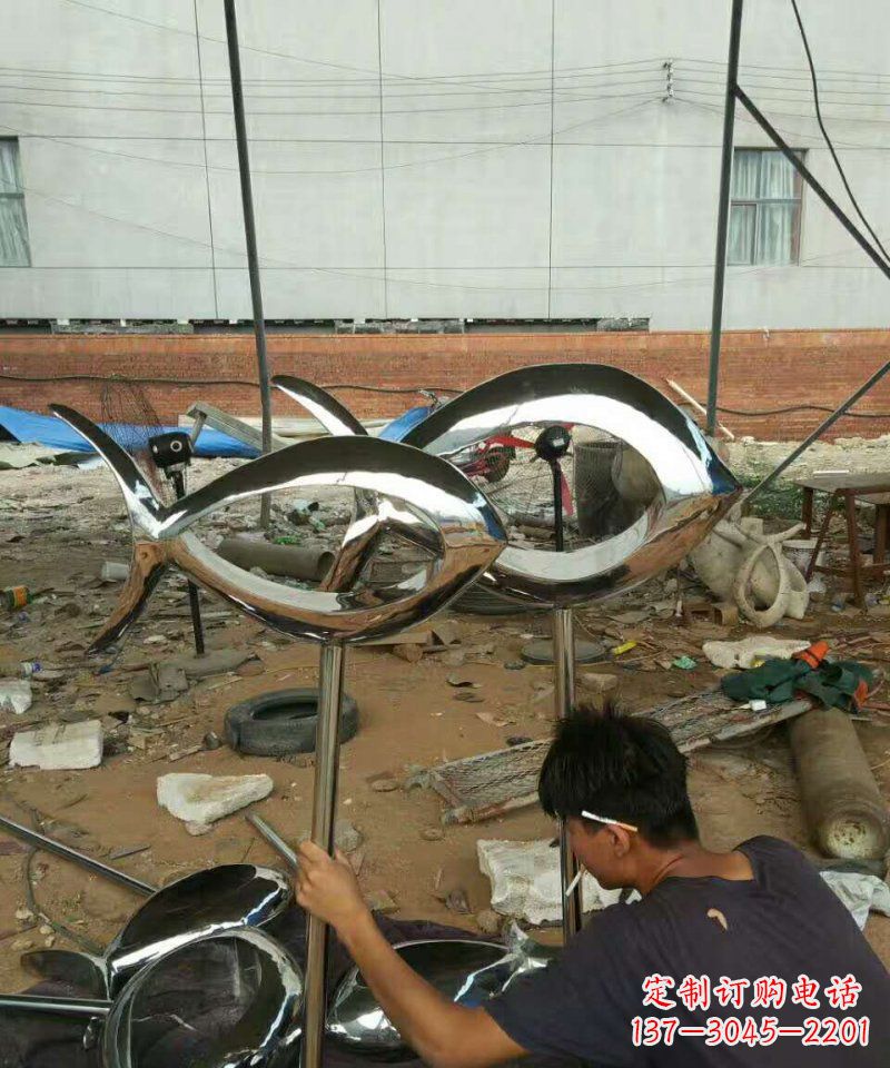 聊城不锈钢动物雕塑