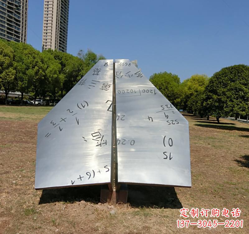 聊城不锈钢飞机雕塑传承艺术与科技的完美结合