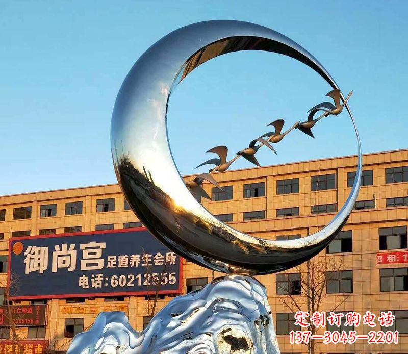 聊城不锈钢大雁雕塑象征着生机勃勃的美丽