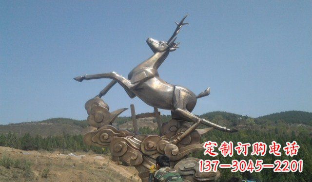 聊城不锈钢动物雕塑——飞奔的鹿