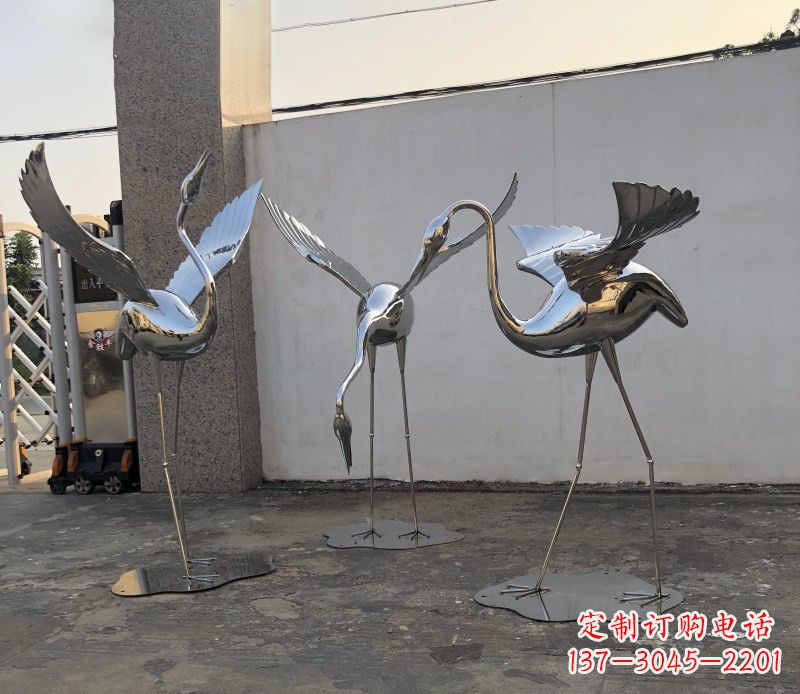 聊城不锈钢锻造的丹顶鹤雕塑