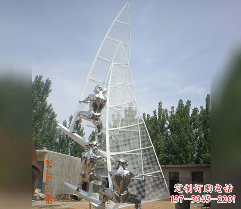 聊城不锈钢帆船给公园带来美丽的景致