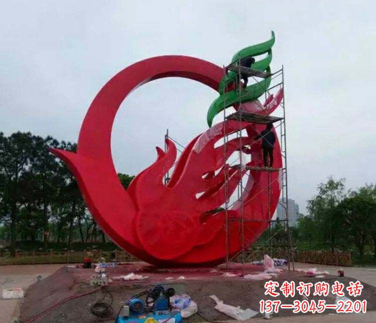 聊城不锈钢凤凰雕塑精美而又神秘