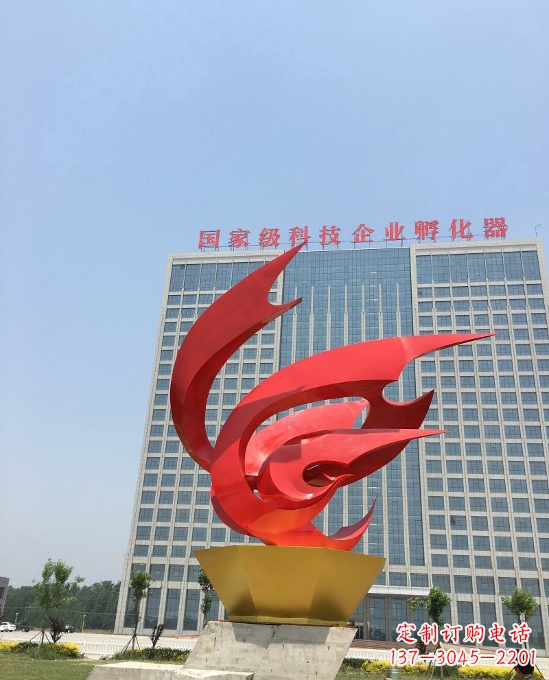 聊城不锈钢凤凰雕塑一种具有传统文化内涵的艺术品