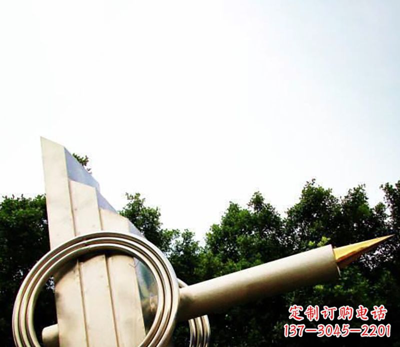 聊城不锈钢钢笔雕塑把简单的钢笔变成艺术品