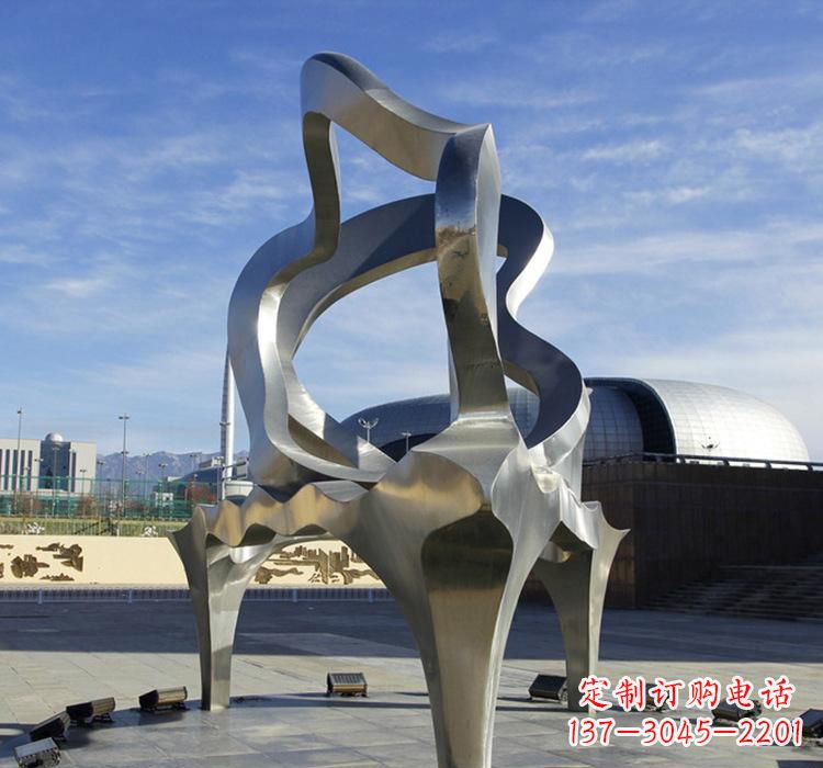 聊城不锈钢钢琴雕塑让音乐穿越时空